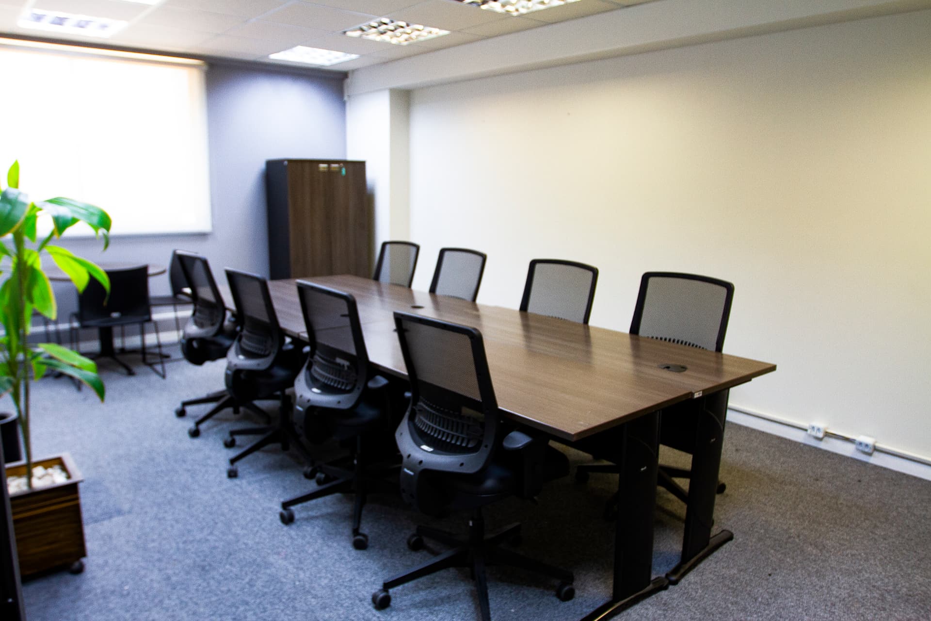 Sala privativa para profissionais individuais